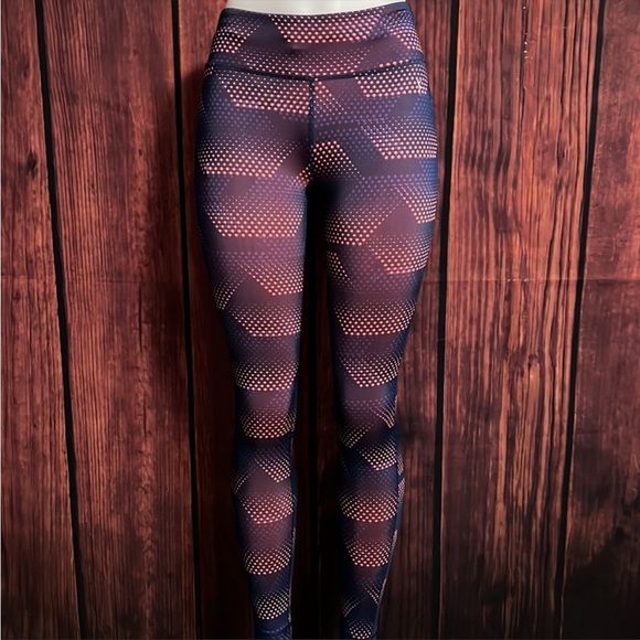 Danskin Leggings Geometric Pattern Performance Sz XS waist control Gym Pilates - Picture 5 of 8